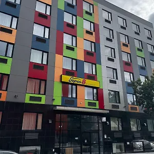 Super 8 By Wyndham Brooklyn Fulton Street Broadway Junction Hotel